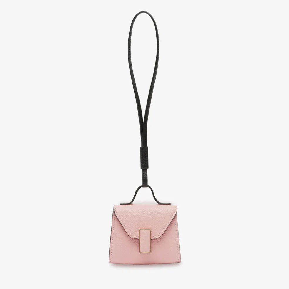 Iside Charm