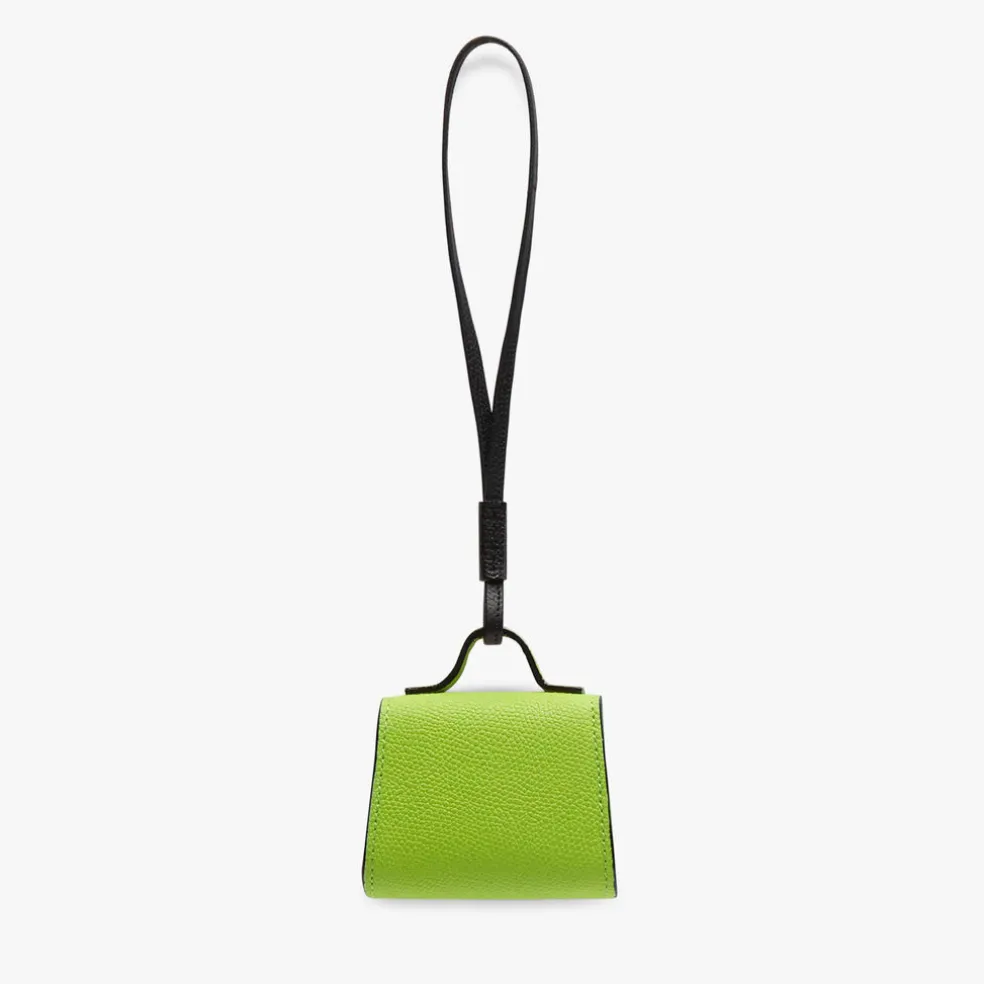 Iside Charm