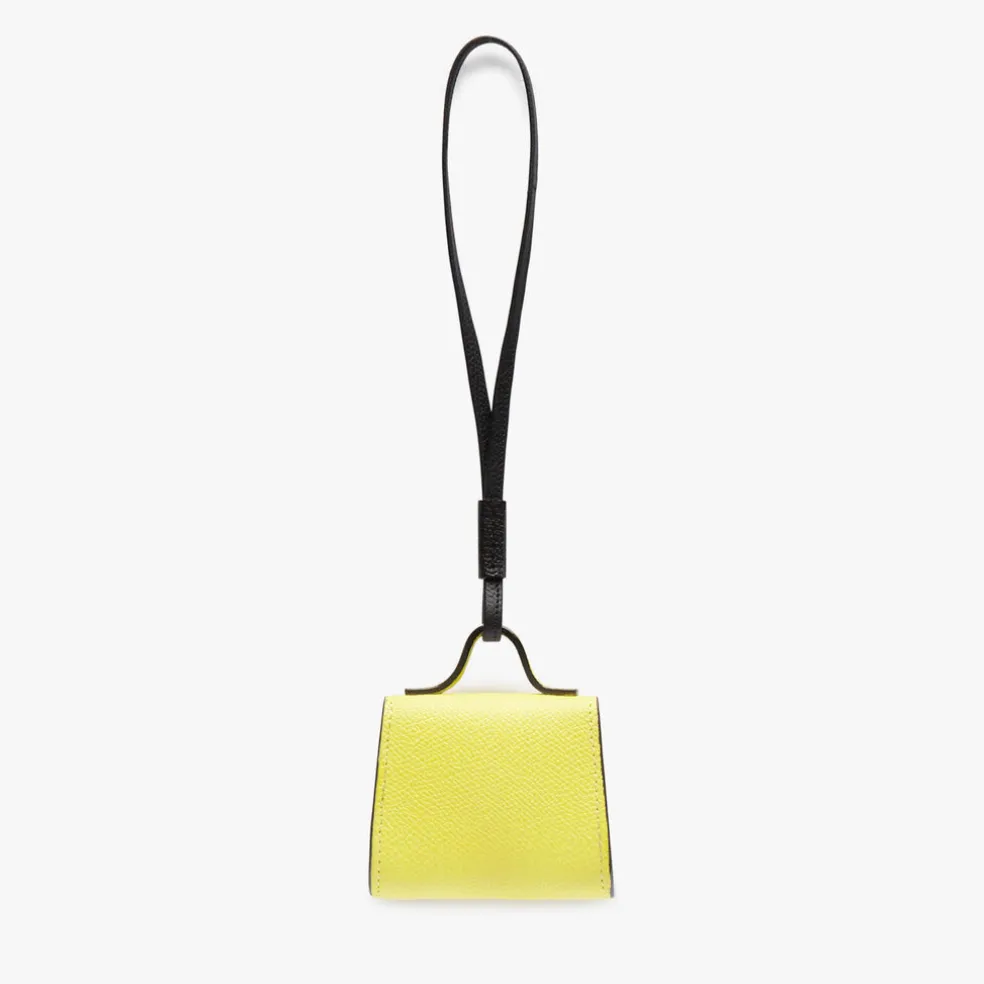Iside Charm
