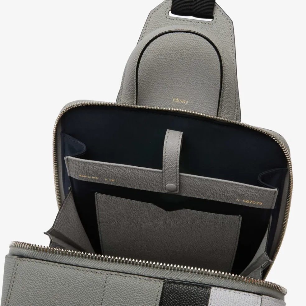 V-line Intarsia One Shoulder Backpack