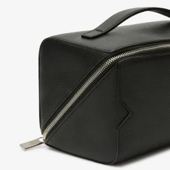 V-line Wash Bag